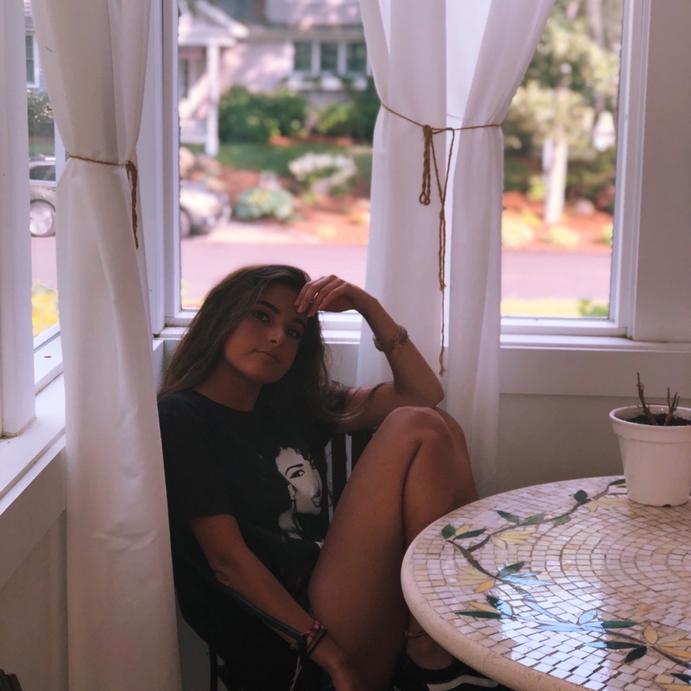 Meet your Posher, Isabella